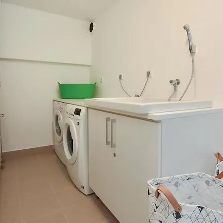 Stunning In With Sauna * Split